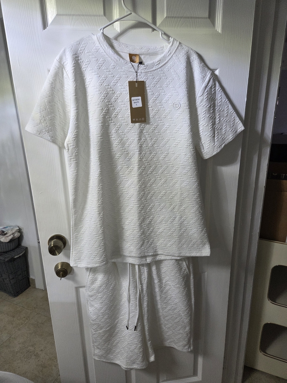 Textured White Two-Piece Lounge Set